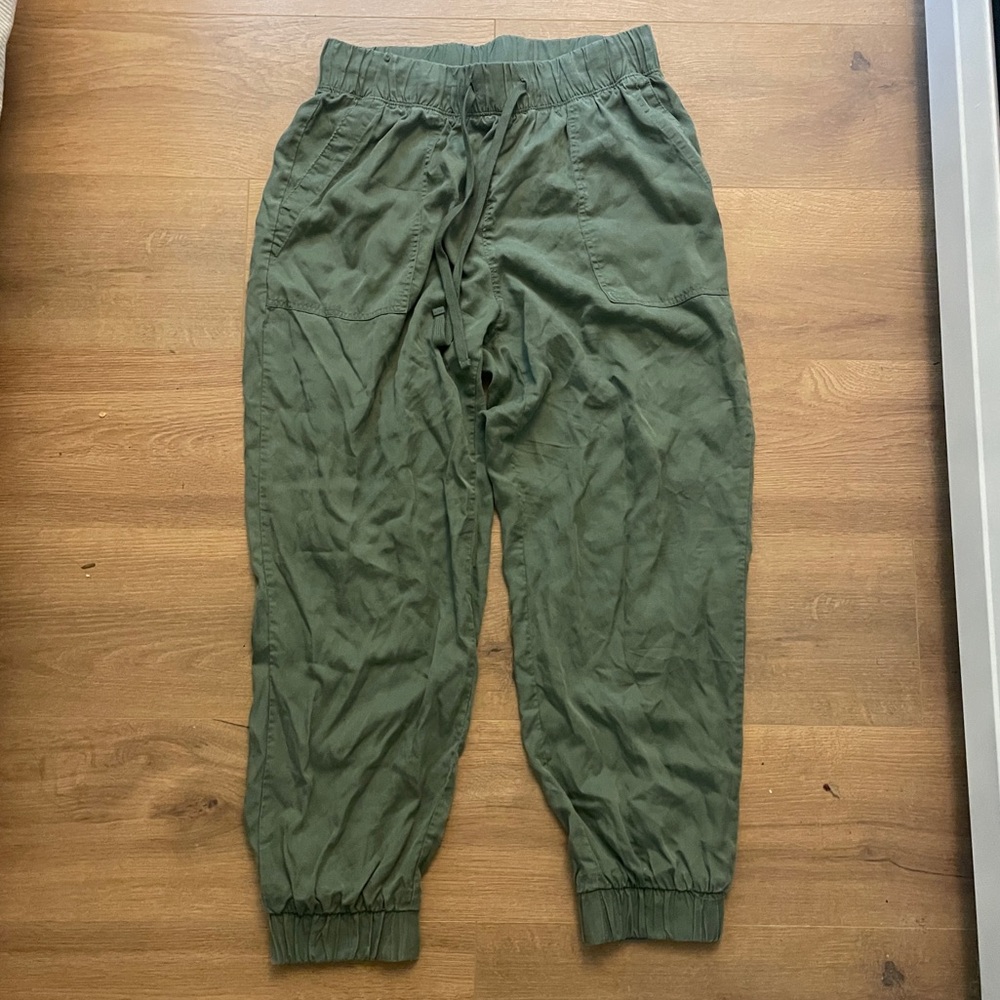Universal Thread Sage Green pants